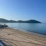 De La Les Lecques