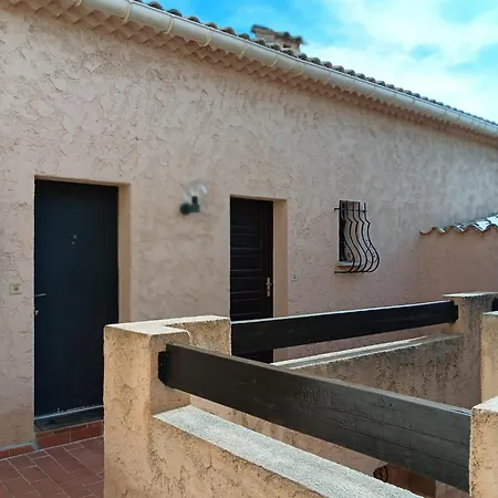 Apartment De La
