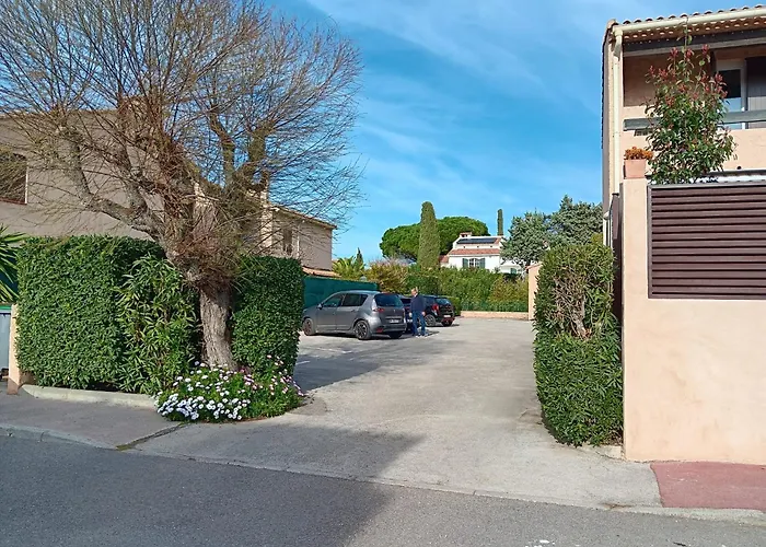 De La Daire